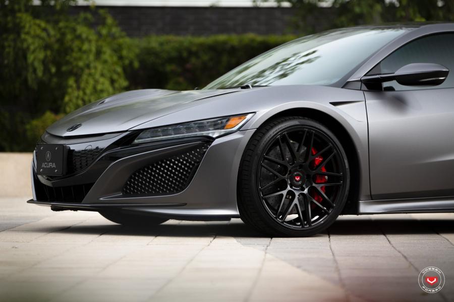 Детали экстерьера Acura NSX on Vossen Wheels (VPS-314) 2018 года  (фото 16 из 74)
